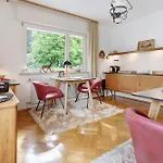 Regina's Gaestehaus Гостевой дом