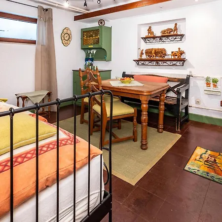 Guest house Regina's Gaestehaus *