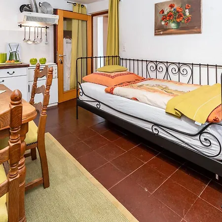 Regina's Gaestehaus Guest house *