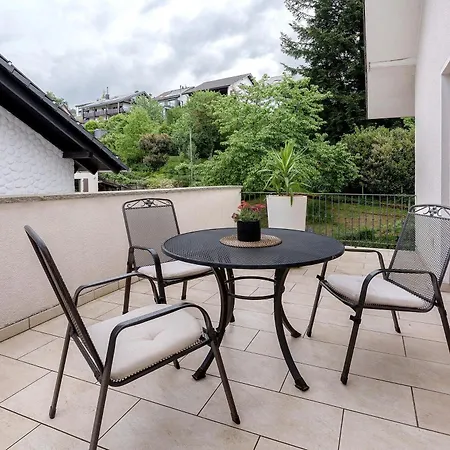 Regina's Gaestehaus Guest house Weisenbach