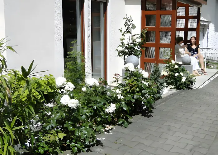 Regina's Gaestehaus 招待所 3*